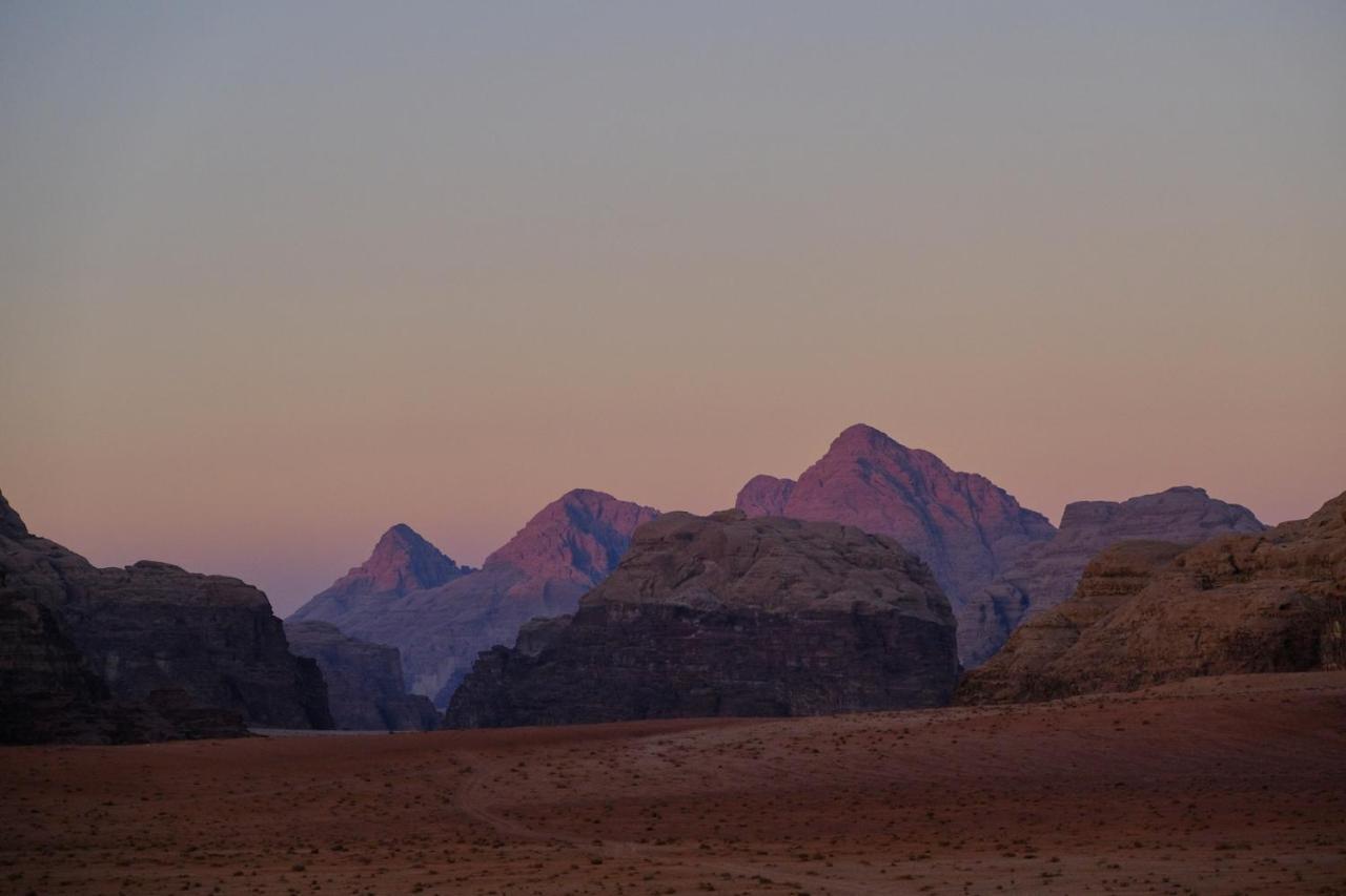 Nature Star Camp Hotel Wadi Rum Bagian luar foto