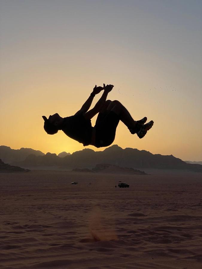 Nature Star Camp Hotel Wadi Rum Bagian luar foto