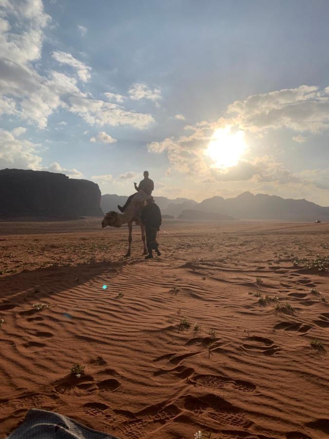 Nature Star Camp Hotel Wadi Rum Bagian luar foto