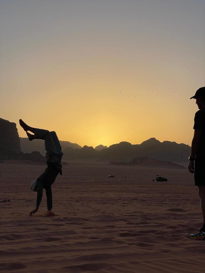 Nature Star Camp Hotel Wadi Rum Bagian luar foto